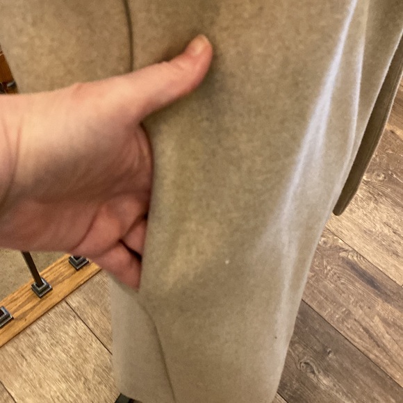 Jacket - sleeveless - Picture 3 of 9